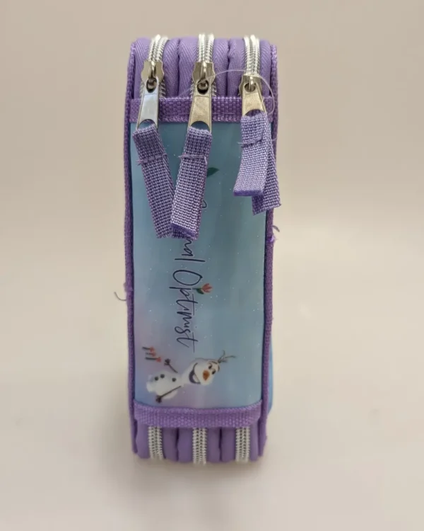 Store Astuccio Con Tre Cerniere In Robusto Poliestere, Con Licenza Disney Frozen Con 3 Scomparti Interni Dimensione Cm 20X13X6 Scuola