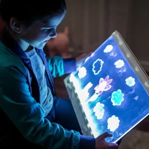 Hot Lavagna Luminosa Deluxe Maxi Superficie, Super Lavagna Cancellabile Per Colorare, Eta Consigliata: 6-10 Anni Cancelleria E Accessori