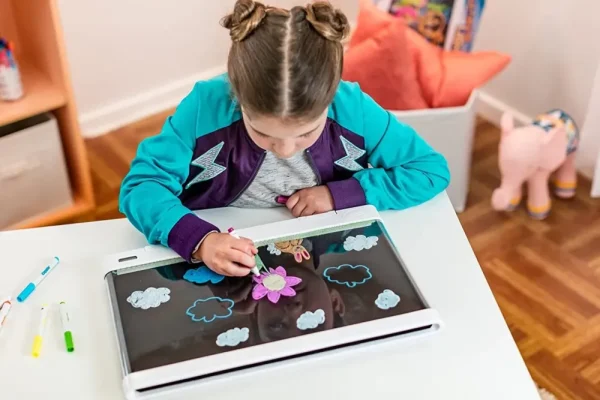 Hot Lavagna Luminosa Deluxe Maxi Superficie, Super Lavagna Cancellabile Per Colorare, Eta Consigliata: 6-10 Anni Cancelleria E Accessori
