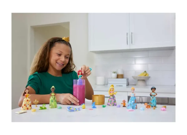 Shop Royal Color Reveal, Bambola Con 6 Sorprese Da Scoprire Tra Cui Un Personaggio, Ispirata Ai Film Disney, Giocattolo Per Bambini, 3+ Anni, Hmb69 Fashion Dolls