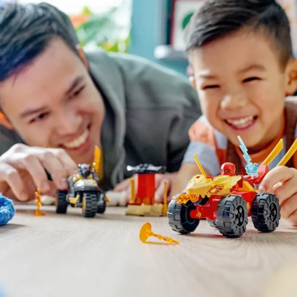 New 71789 Battaglia Su Auto E Moto Di Kai E Ras, Veicoli Giocattolo Con 2 Minifigure, Giochi Ninja Per Bambini 4+ Anni Mattoncini