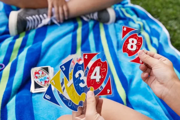 Shop - Uno H20, Gioco Di Carte Per Tutta La Famiglia Giochi Di Carte