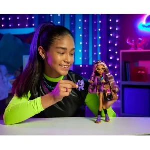 Online Clawdeen, Bambola Con Accessori E Gattino, Snodata E Alla Moda Con Capelli Con Ciocche Viola, Giocattolo Per Bambini, 4+ Anni, Hhk52 Fashion Dolls