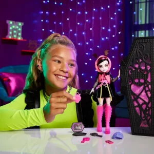 Clearance Segreti Da Brivido Neon Frights Draculaura, Playset Con Bambola, Abiti E Armadietto Per I Look Fashion Dolls