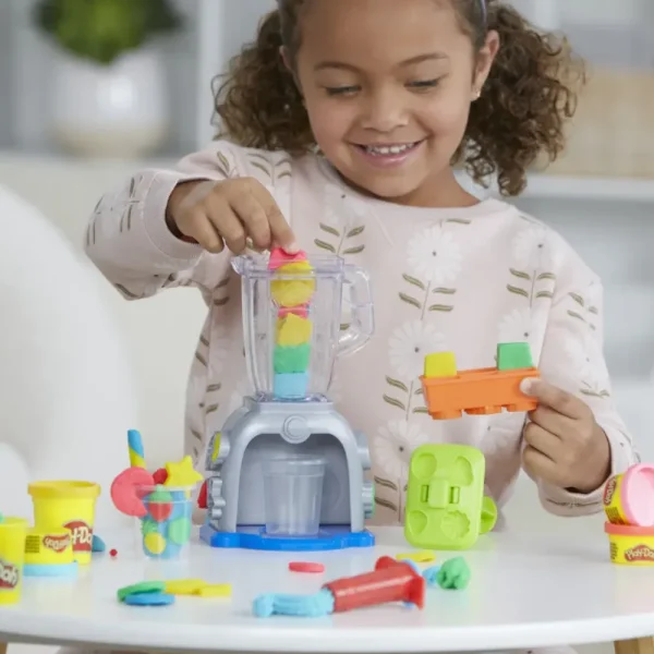 Hot , Playset Magici Frullati, Con Frullatore Giocattolo Plastilina E Pasta Modellabile