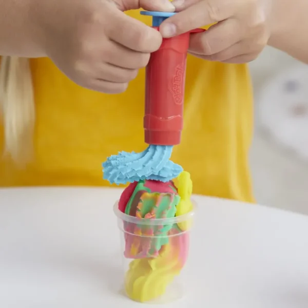 Hot , Playset Magici Frullati, Con Frullatore Giocattolo Plastilina E Pasta Modellabile