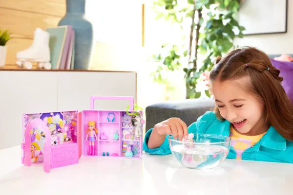Hot Disco Dance Fashion Reveal, Playset Da Viaggio A Forma Di Stereo Portatile Con Bambola E Accessori Inclusi Mini Dolls