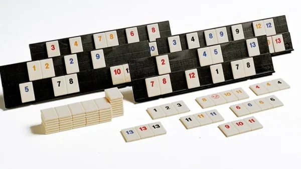 Flash Sale Rummikub Classic, Gioco Da Tavolo, Da 2 A 4 Giocatori, 7+ Anni Giochi In Scatola Per Famiglia
